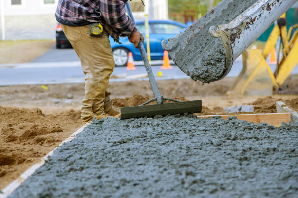 Best Commercial Concrete Services in Greenbriar, FL